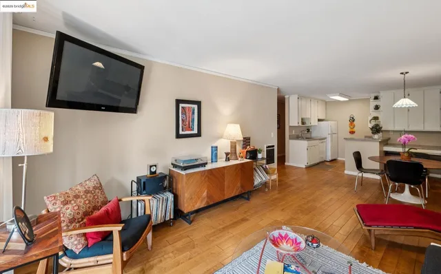 $350,000 | 250 Whitmore Street, Oakland, CA 94611