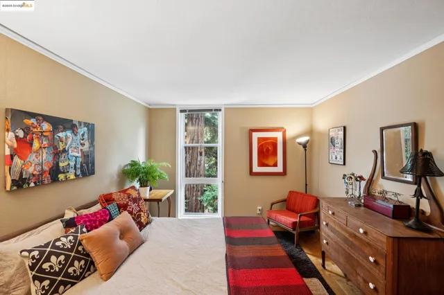 $350,000 | 250 Whitmore Street, Oakland, CA 94611