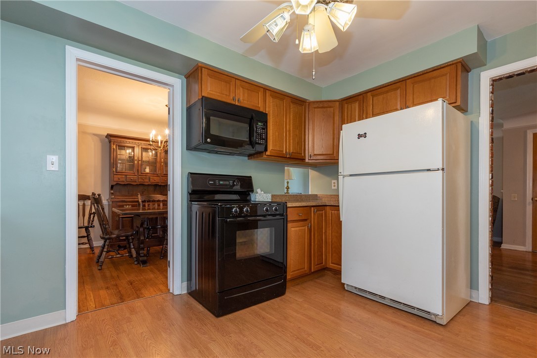 4958 Fairlawn Road Cleveland, OH 44124 - Photo 10 of 31 Gallery Image 10