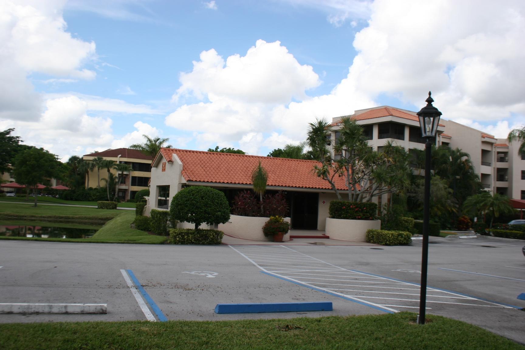 7519 La Paz Boulevard, Unit 104 Boca Raton, FL 33433 - Photo 12 of 25 2014-08-02 10