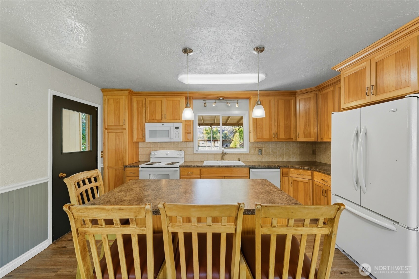 54068 Walla Walla River Road Milton Freewater, OR 97862 - Photo 6 of 35