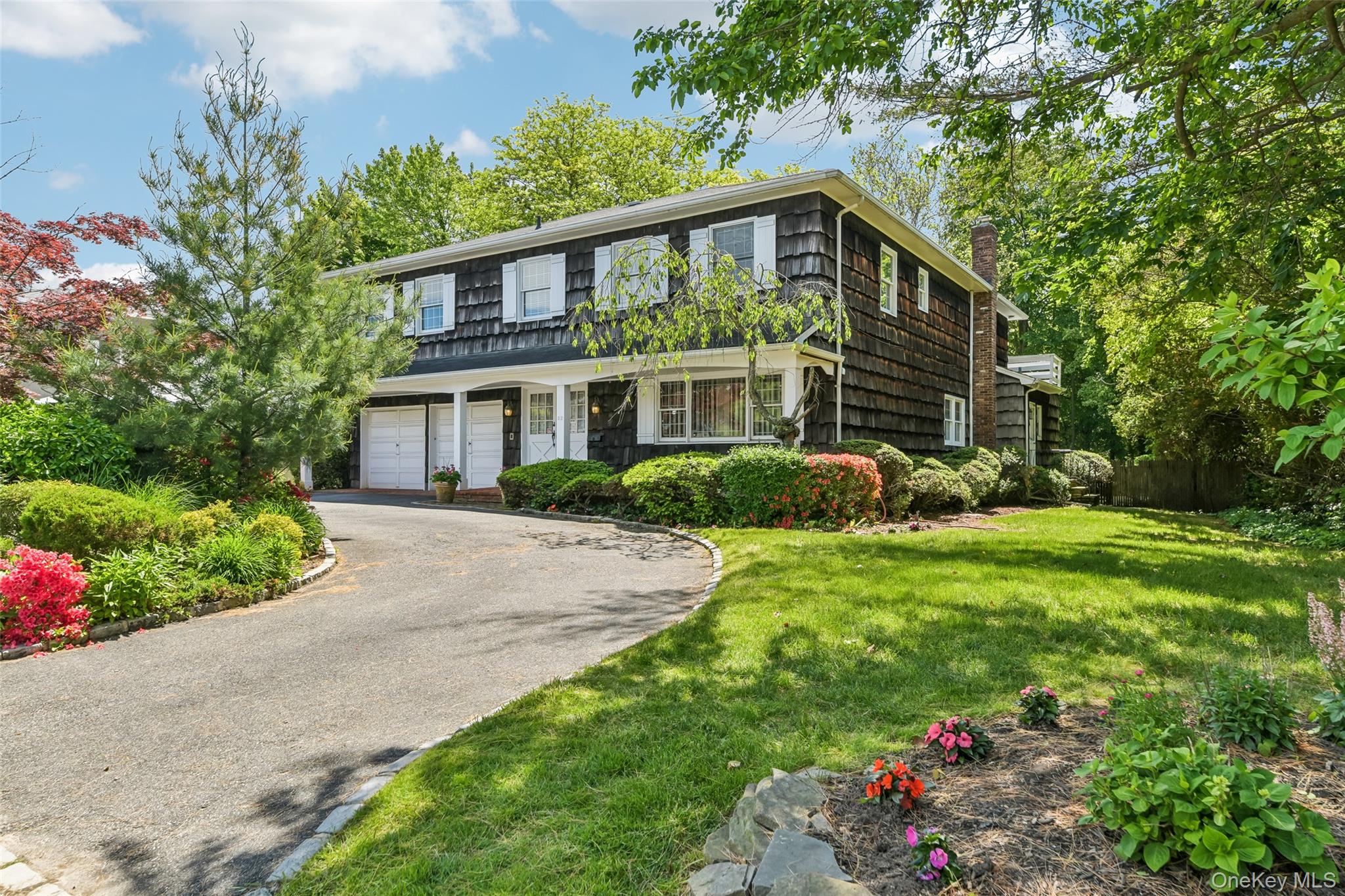 62 Larch Hill Road Lawrence, NY 11559 - Photo 2 of 47