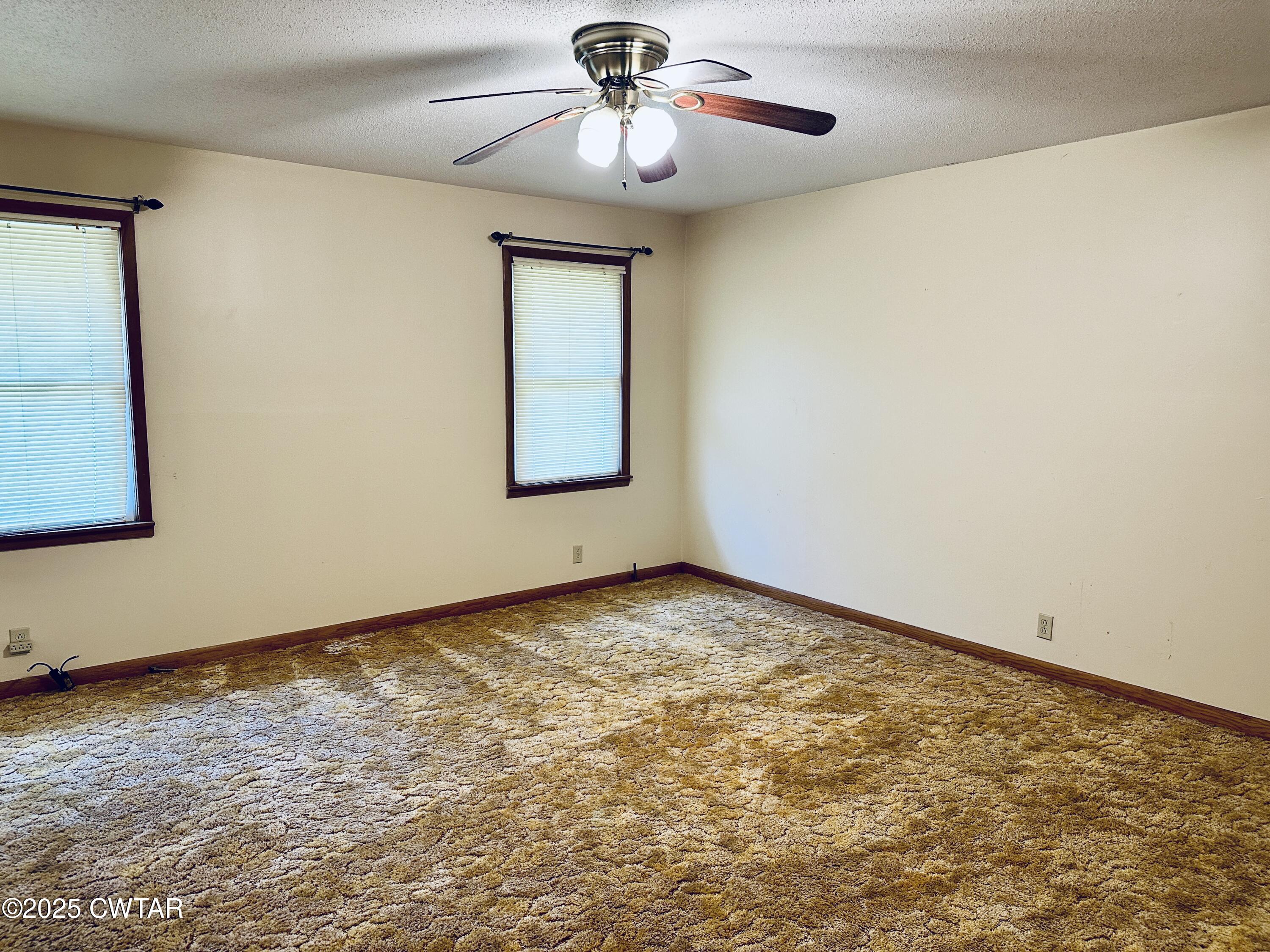 502 West Main Street Rutherford, TN 38369 - Photo 24 of 34 a view of an empty room and window