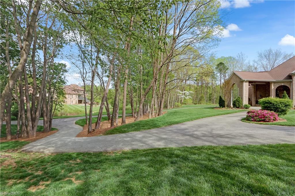 4905 Robdot Drive Oak Ridge, NC 27310 - Photo 3 of 50