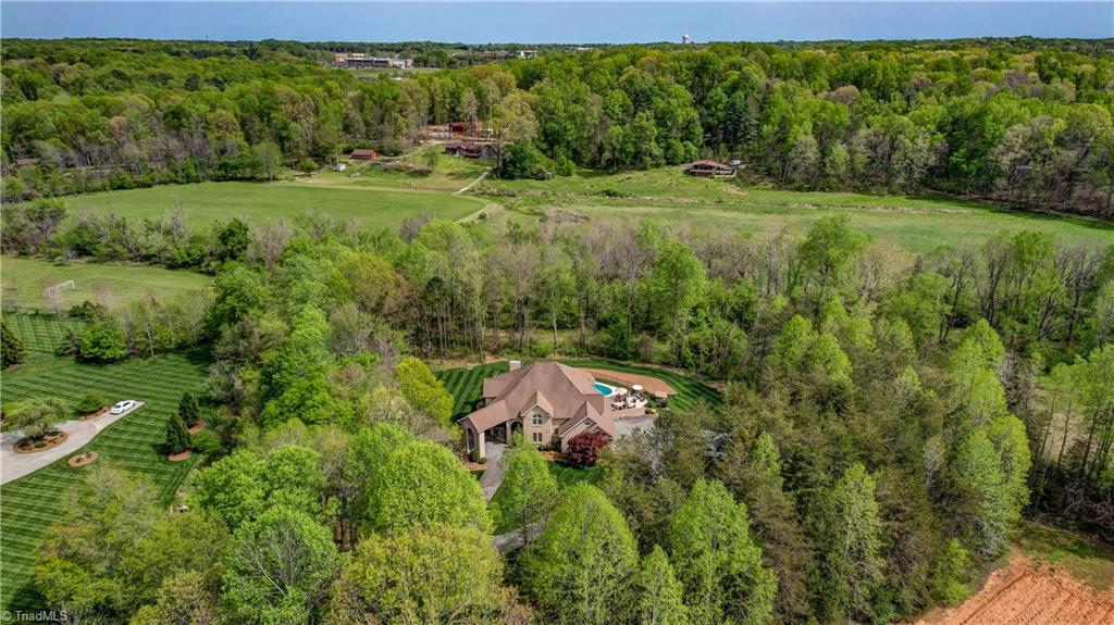 4905 Robdot Drive Oak Ridge, NC 27310 - Photo 4 of 50