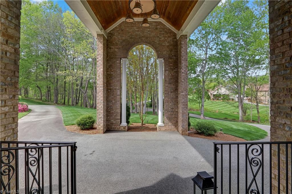 4905 Robdot Drive Oak Ridge, NC 27310 - Photo 9 of 50