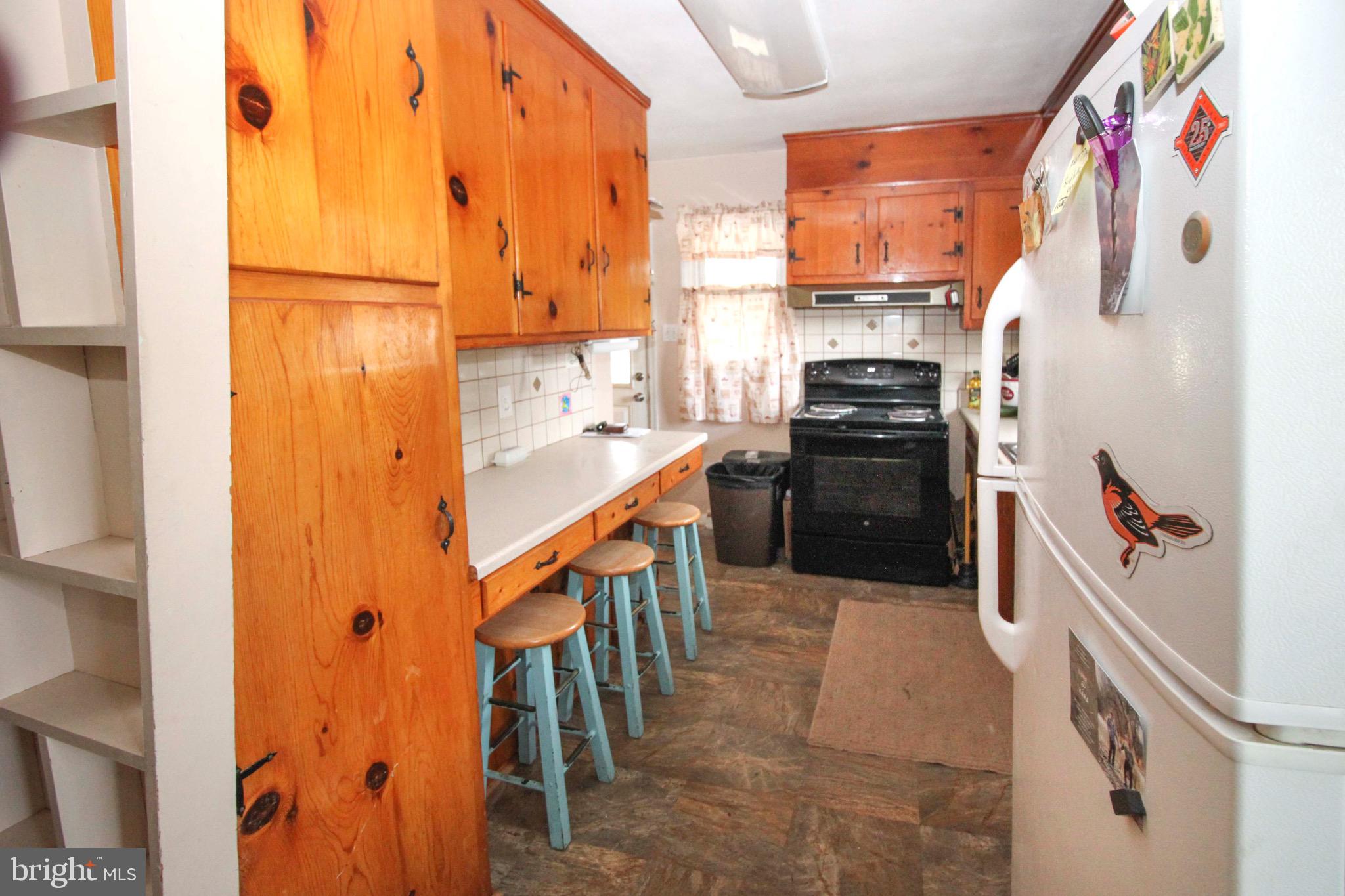 16731 Fairview Road Hagerstown, MD 21740 - Photo 14 of 42 Kitchen Photo 4