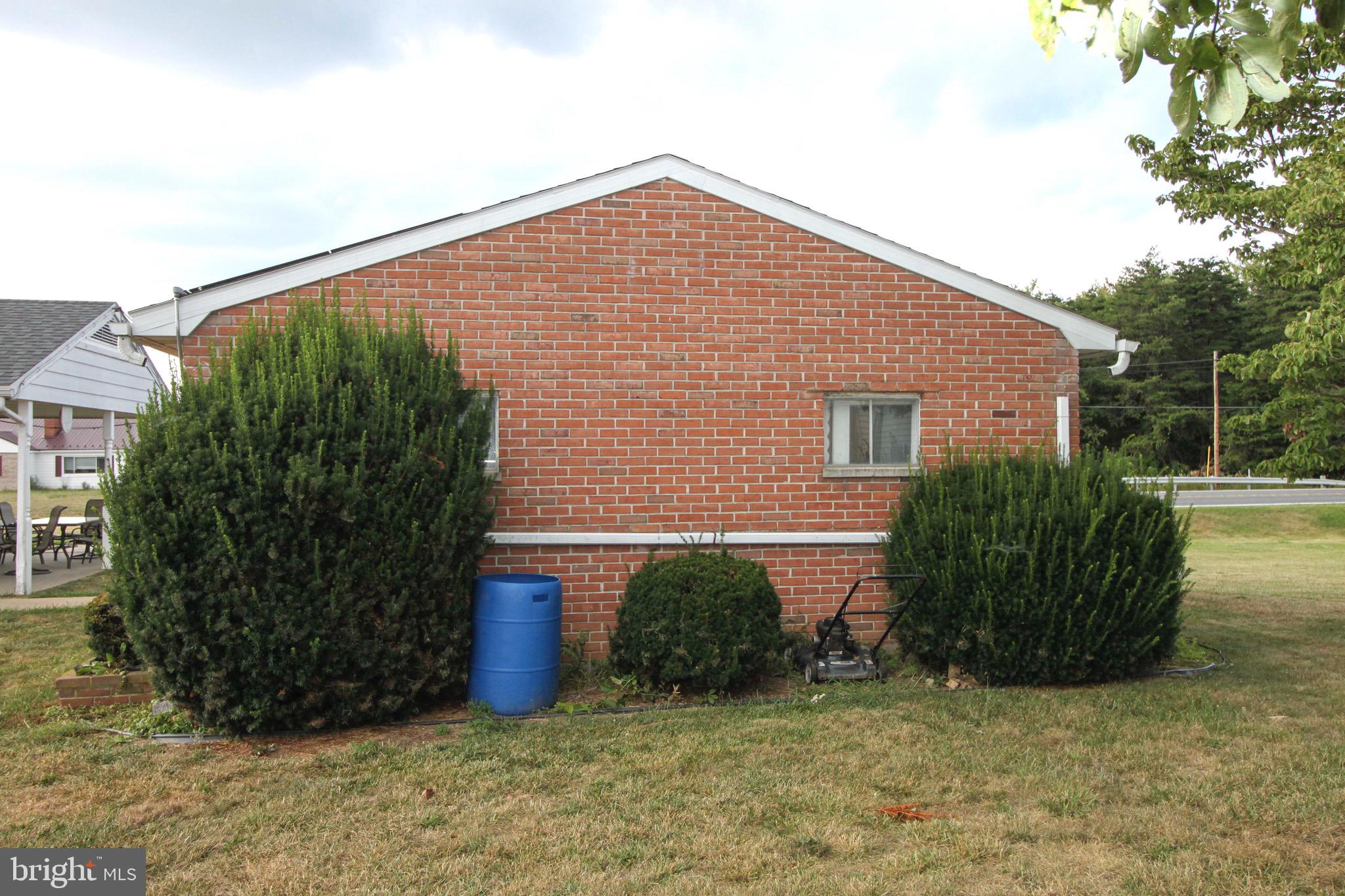 16731 Fairview Road Hagerstown, MD 21740 - Photo 32 of 42 Side Exterior
