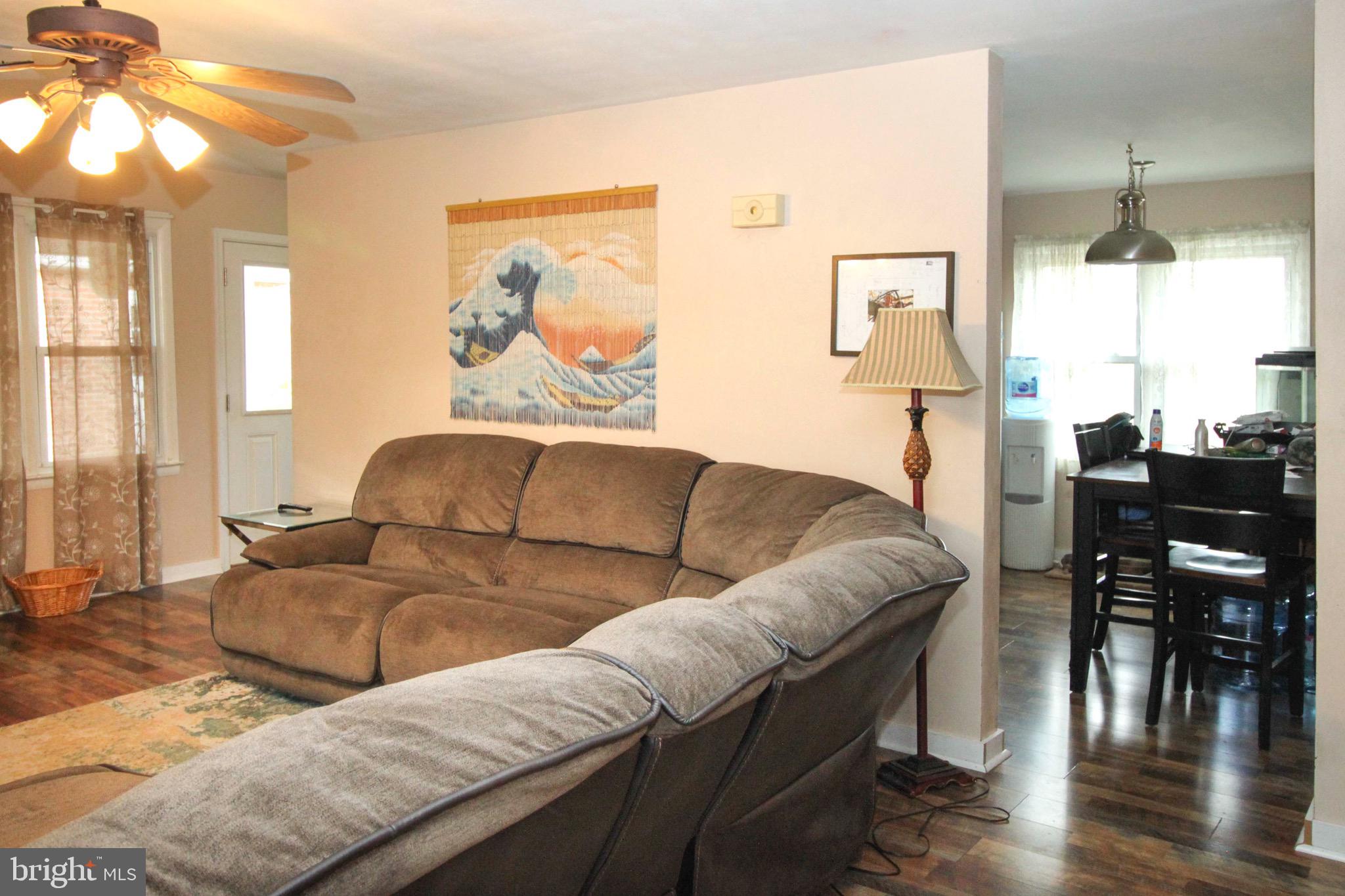 16731 Fairview Road Hagerstown, MD 21740 - Photo 6 of 42 Living Room Photo 2