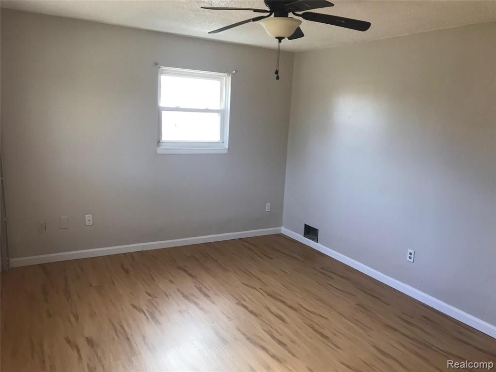 8082 Robert Street Taylor, MI 48180 - Photo 3 of 14