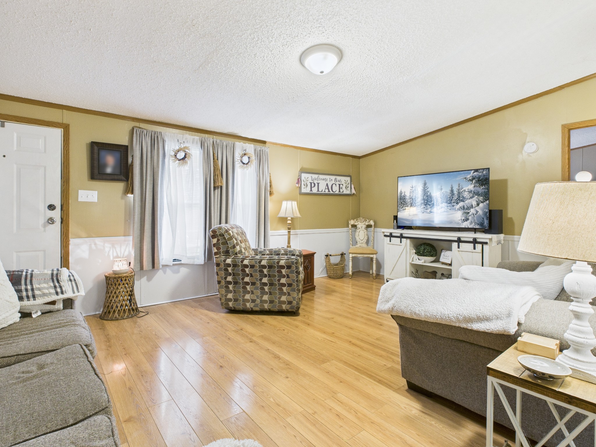59 Spring Road Morrison, TN 37357 - Photo 4 of 18 a bedroom with furniture and wooden floor