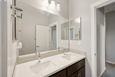 $590,000 | 517 Boyd Street, Santa Rosa, CA 95407