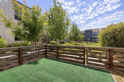 $590,000 | 517 Boyd Street, Santa Rosa, CA 95407