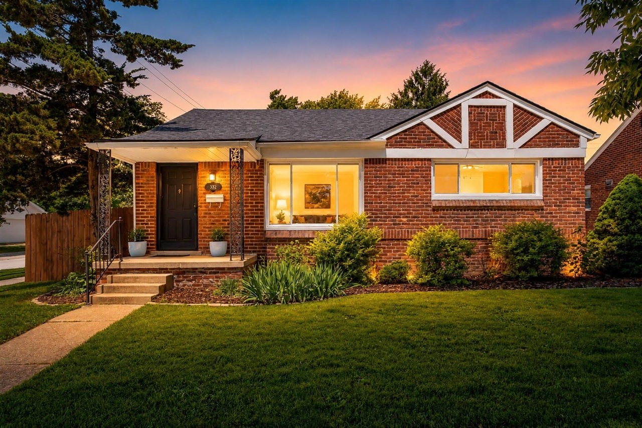 332 Normandy Road Royal Oak, MI 48073 - Photo 1 of 38