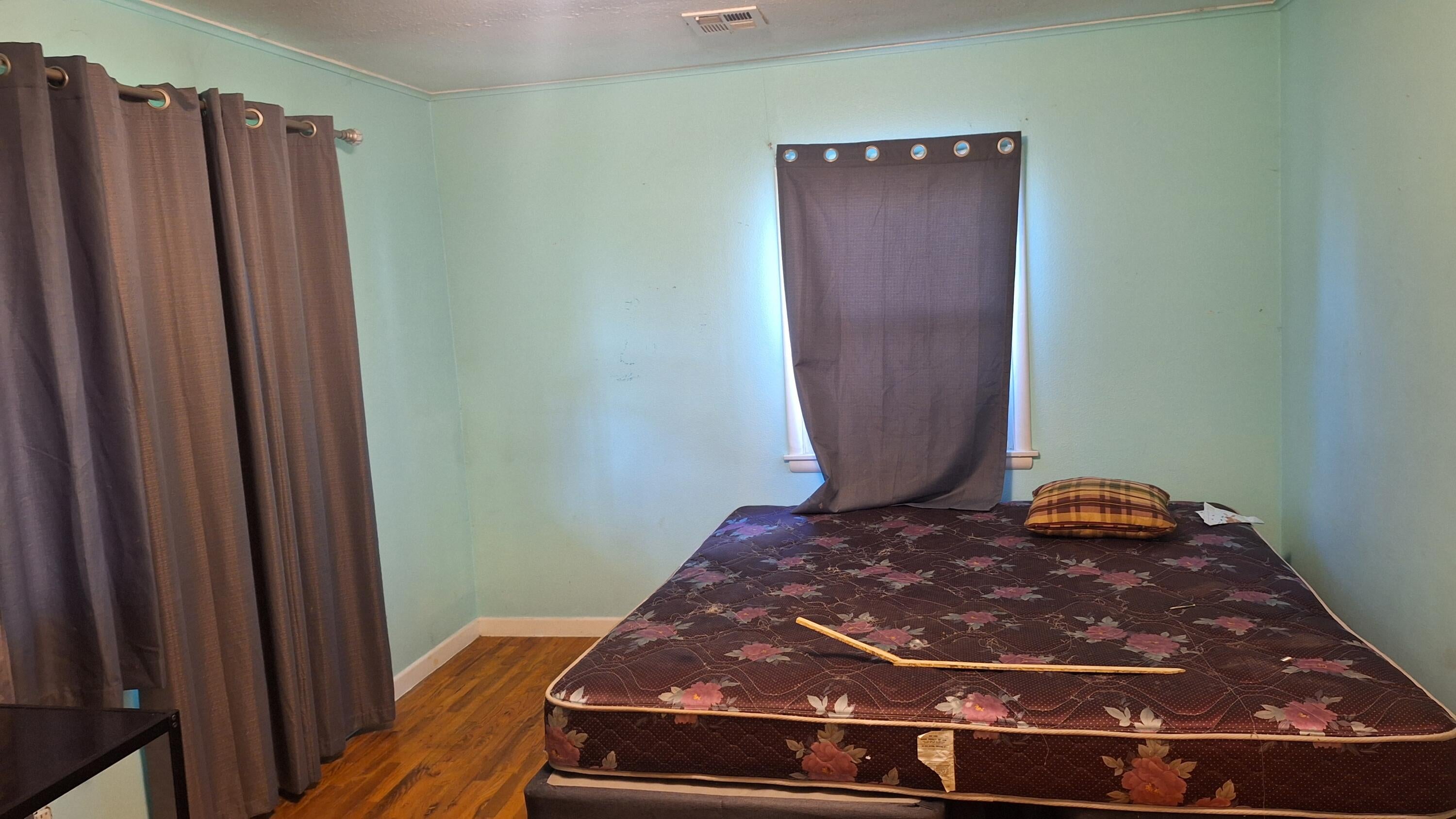 4102 Grant Road Central Point, OR 97502 - Photo 14 of 30 20240502_134125