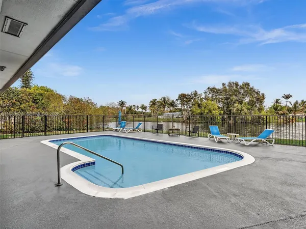 $5,500 | 406 Sailboat Circle, Weston, FL 33326