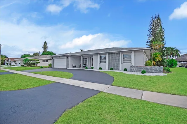 $6,000 | 406 Sailboat Circle, Weston, FL 33326