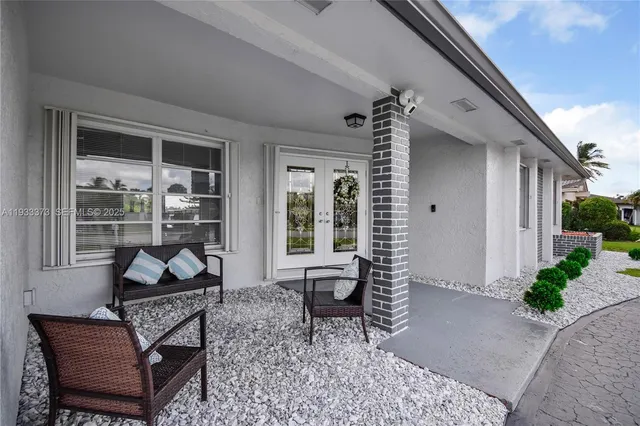 $6,000 | 406 Sailboat Circle, Weston, FL 33326