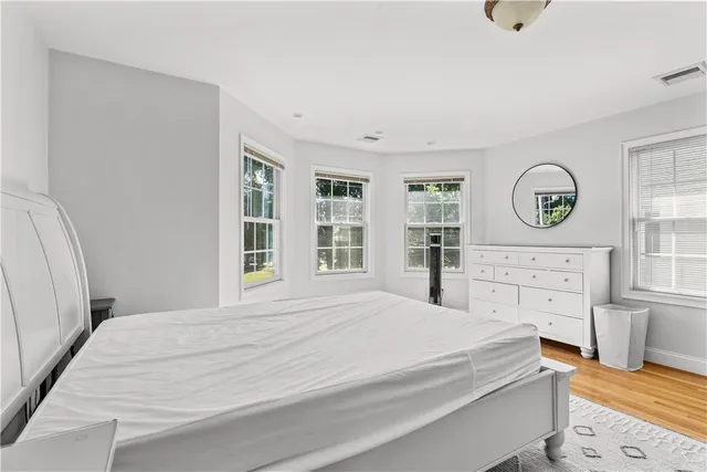 $4,800 | 17 Clinton Street, Newport, RI 02840