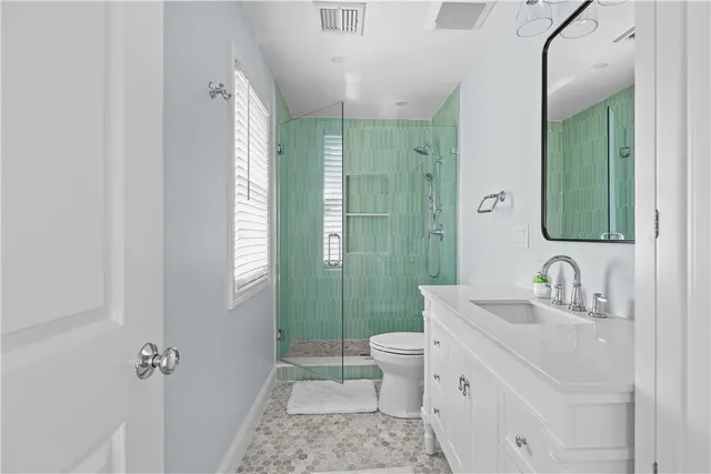 $4,800 | 17 Clinton Street, Newport, RI 02840