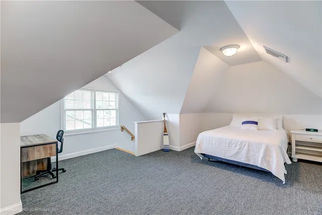 $4,800 | 17 Clinton Street, Newport, RI 02840