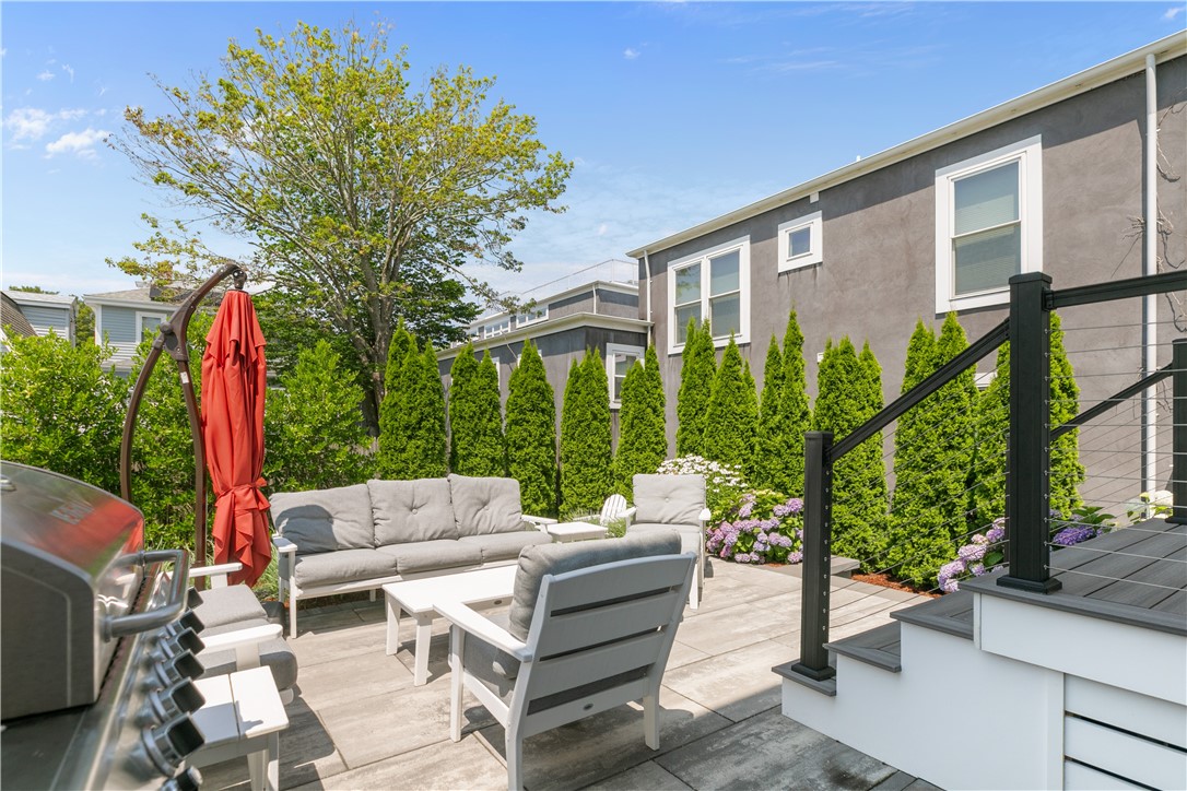 17 Clinton Street Newport, RI 02840 - Photo 33 of 33