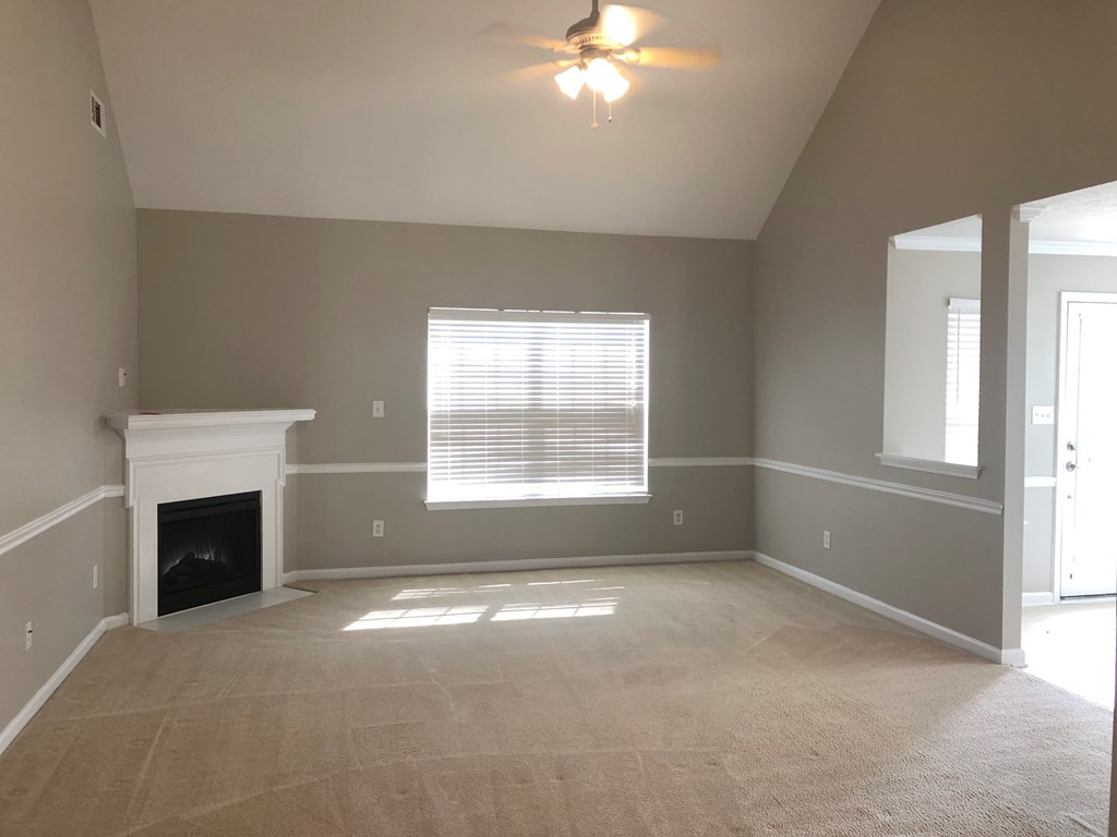 5007 Reynolds Way Grovetown, GA 30813 - Photo 3 of 38 Great room