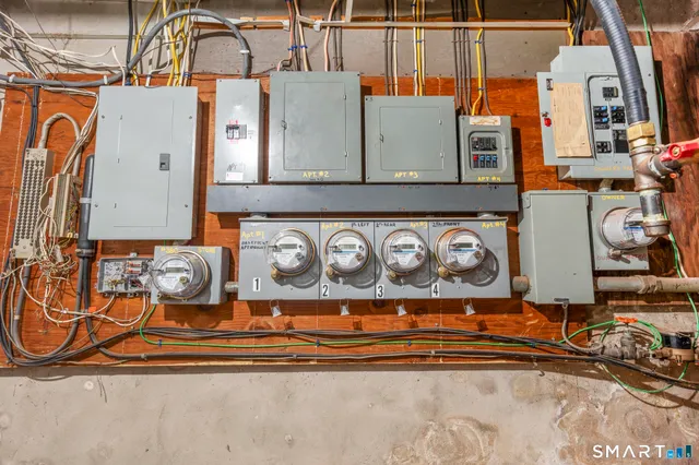 $600,000 | 380 Arch Street, New Britain, CT 06051