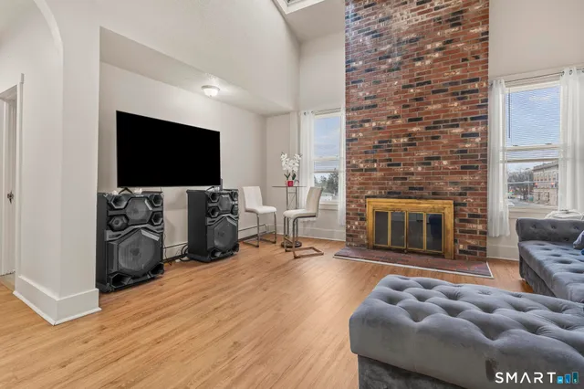 $600,000 | 380 Arch Street, New Britain, CT 06051