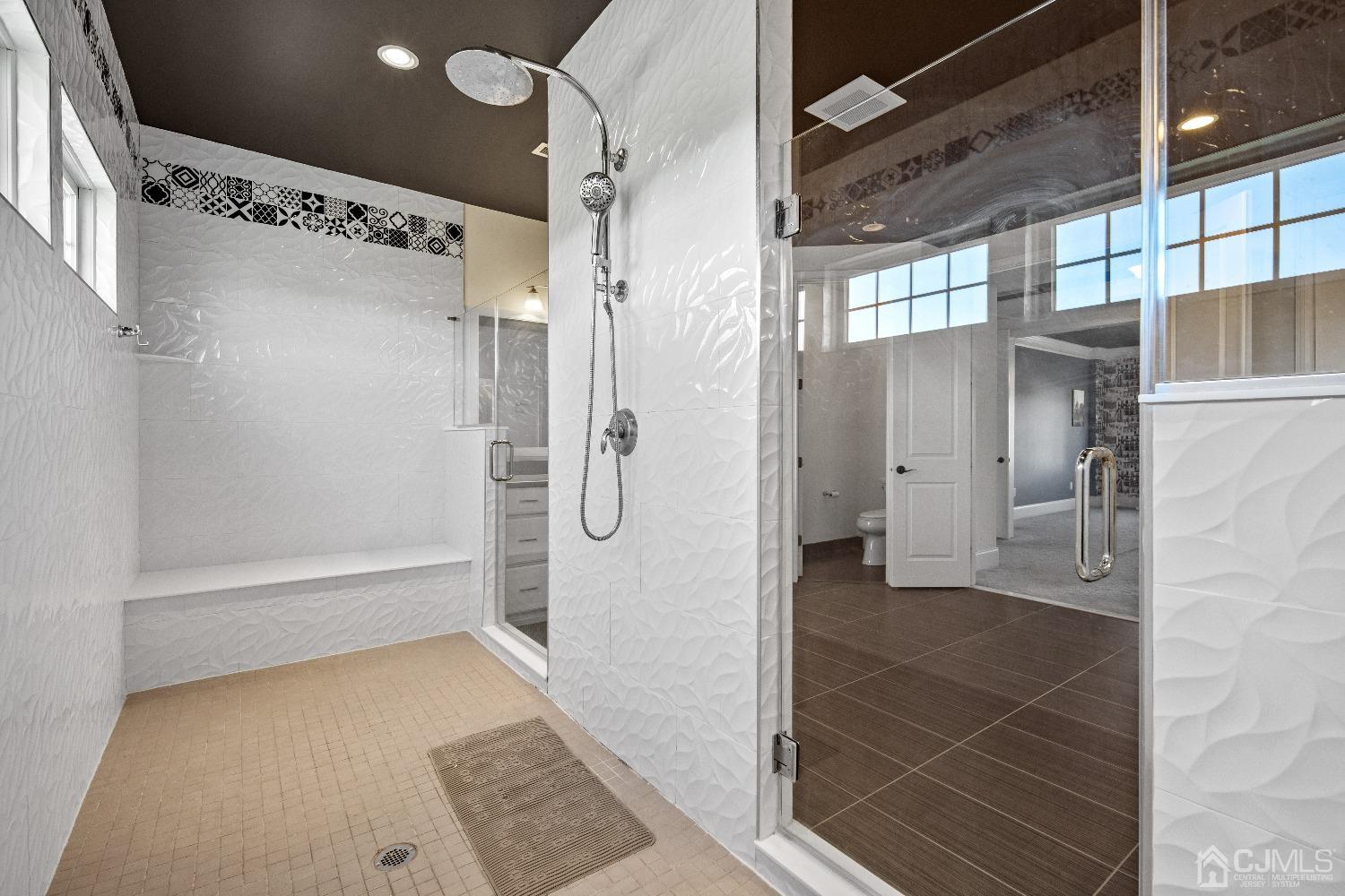 14 Exeter Way Holmdel, NJ 07733 - Photo 29 of 43