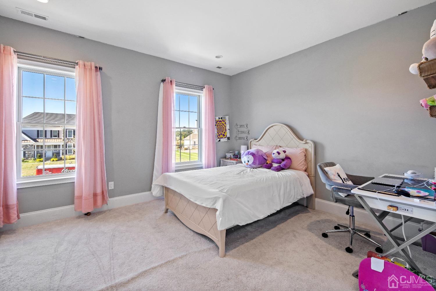 14 Exeter Way Holmdel, NJ 07733 - Photo 38 of 43