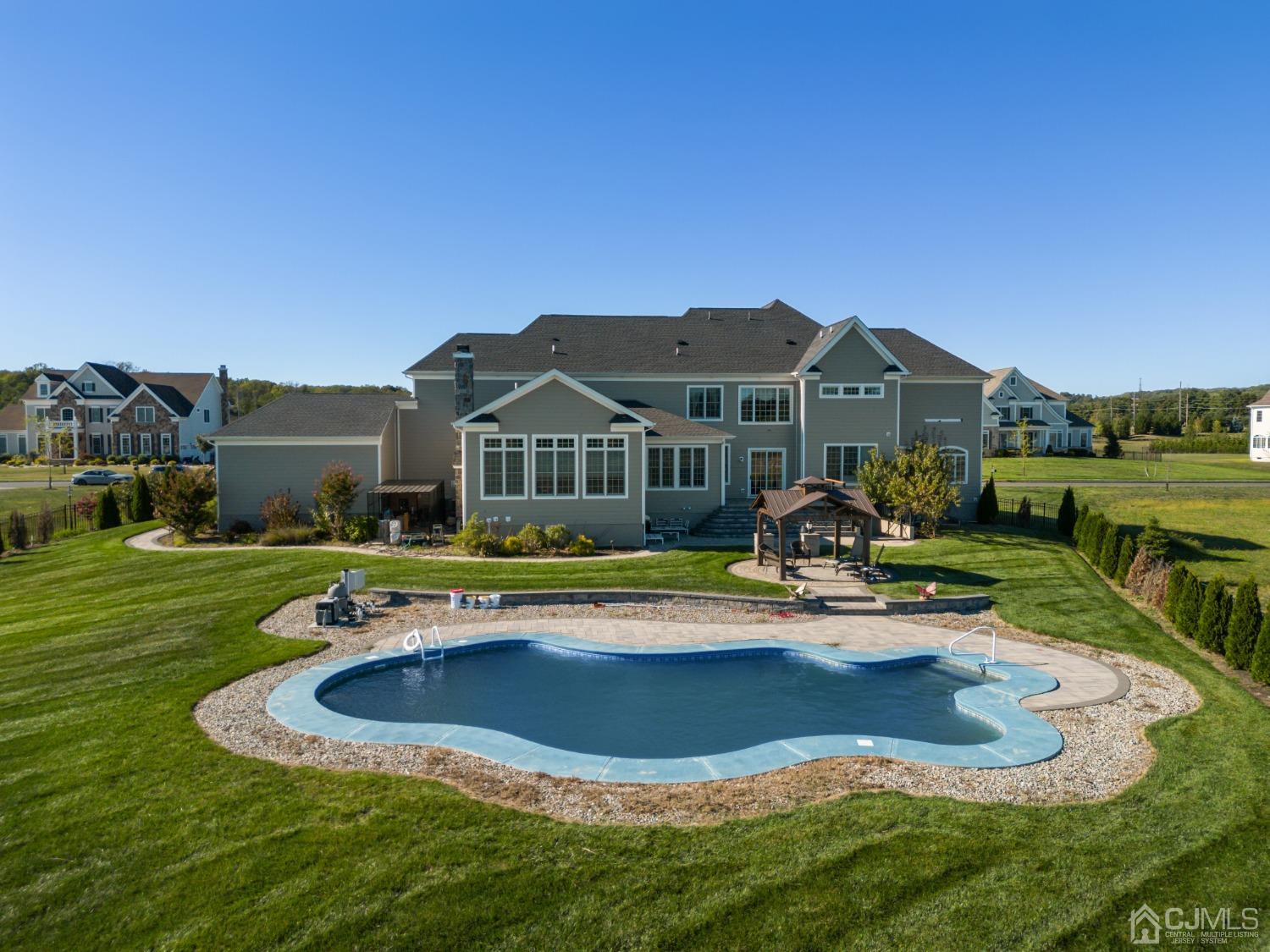 14 Exeter Way Holmdel, NJ 07733 - Photo 5 of 43