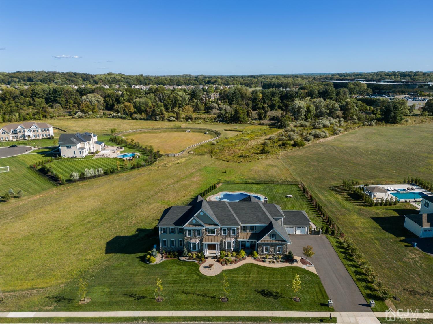 14 Exeter Way Holmdel, NJ 07733 - Photo 7 of 43