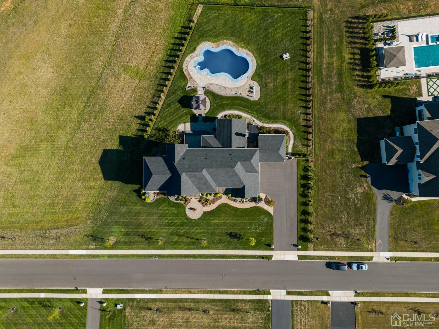 14 Exeter Way Holmdel, NJ 07733 - Photo 8 of 43