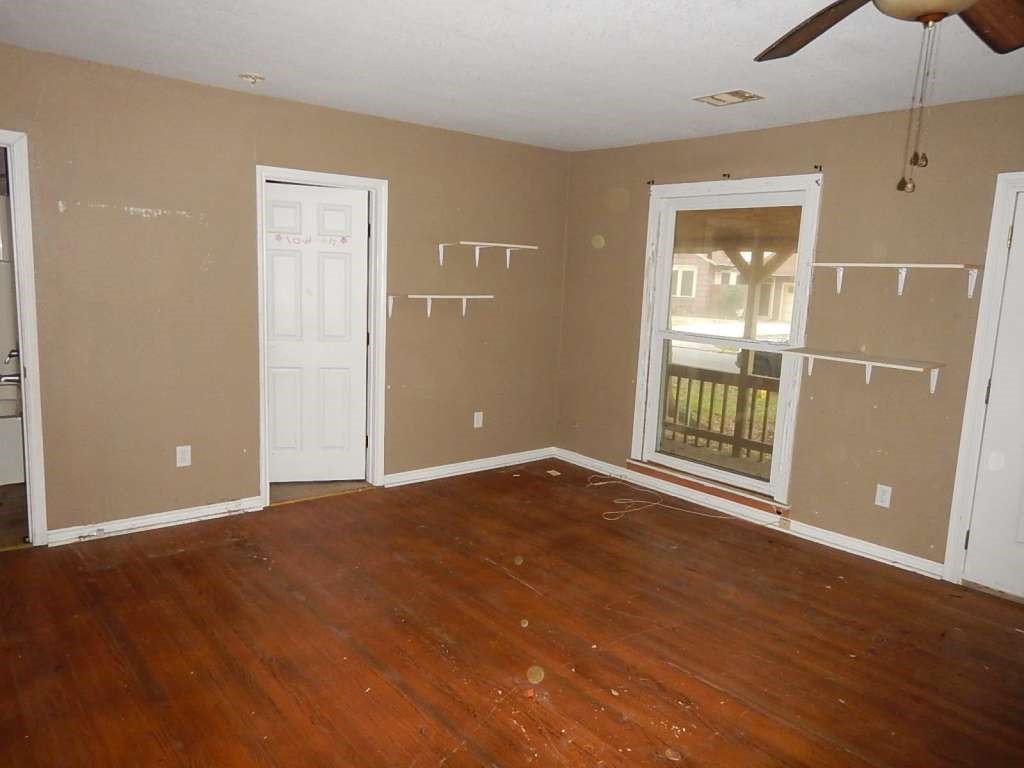 248 Avant Lane Port Arthur, TX 77642 - Photo 4 of 11