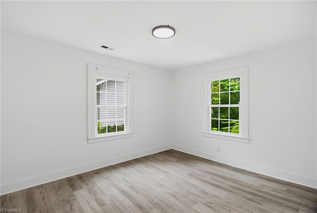 404 Hickory Chapel Road High Point, NC 27260 - Photo 18 of 29