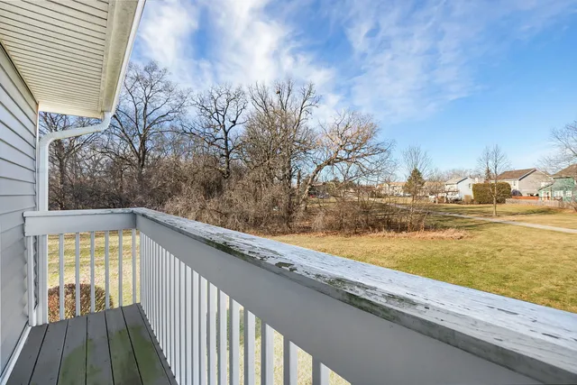 $210,000 | 17475 Chestnut Lane, Gurnee, IL 60031