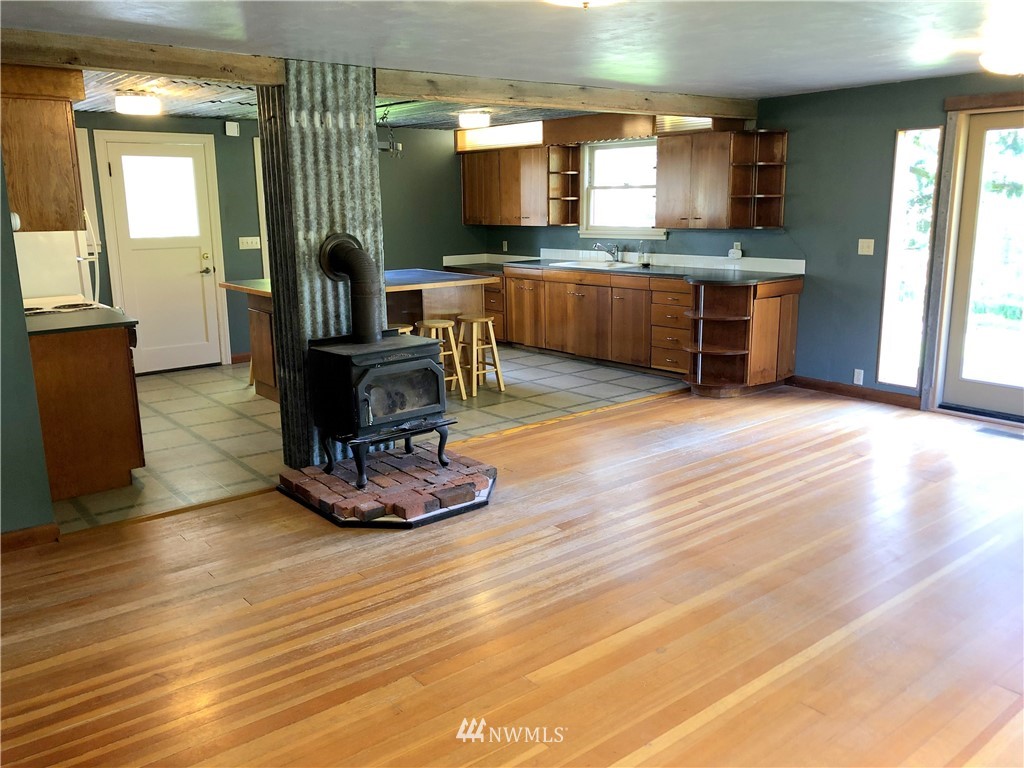 10343 Langworthy Road Southwest Rochester, WA 98579 - Photo 9 of 24