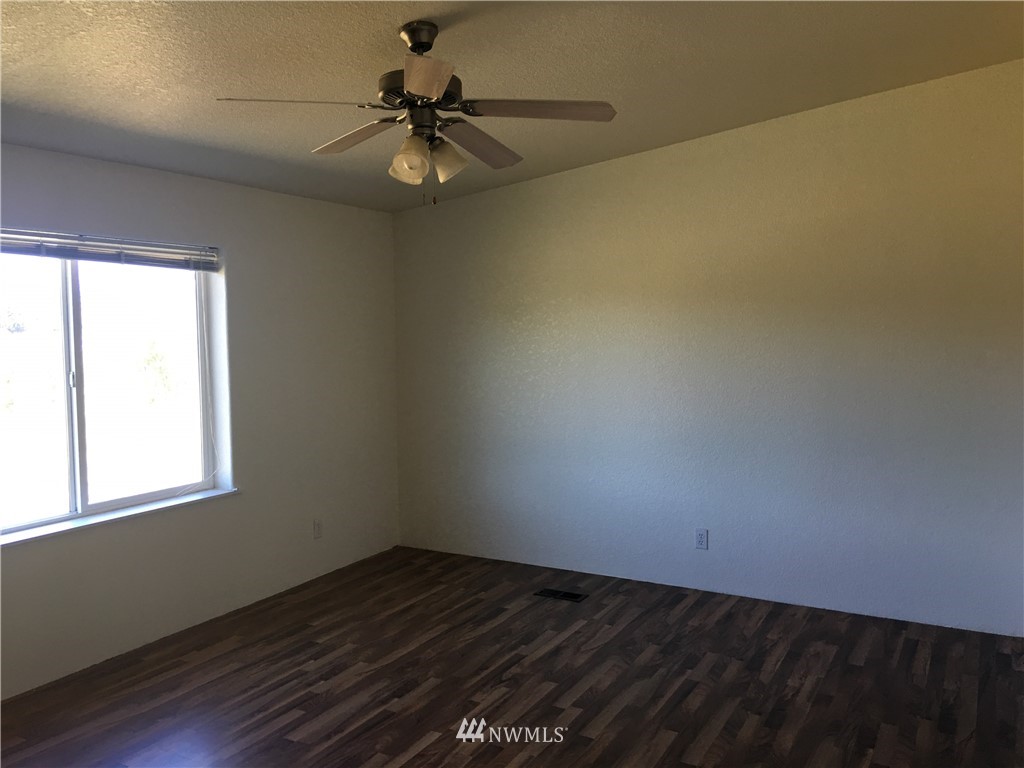 152 Bravo Road Port Angeles, WA 98362 - Photo 13 of 24