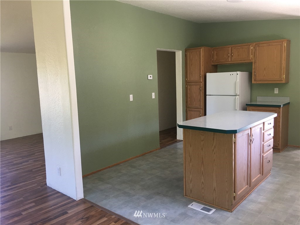 152 Bravo Road Port Angeles, WA 98362 - Photo 5 of 24