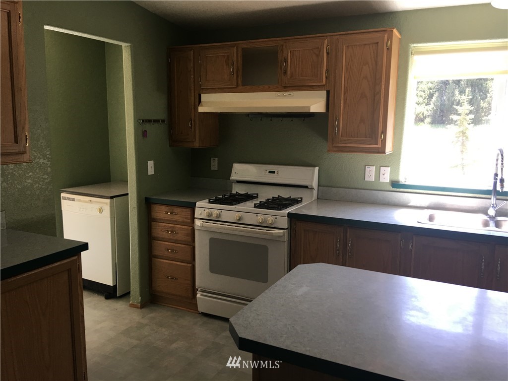 152 Bravo Road Port Angeles, WA 98362 - Photo 6 of 24