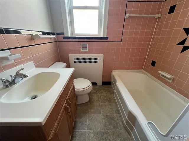 $1,095 | 1005 Claytonia Terrace, Richmond Heights, MO 63117