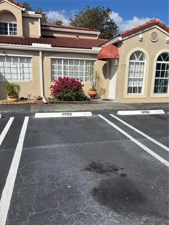 $2,350 | 6992 Northwest 166 Terrace, Unit 1704, Miami Lakes, FL 33014