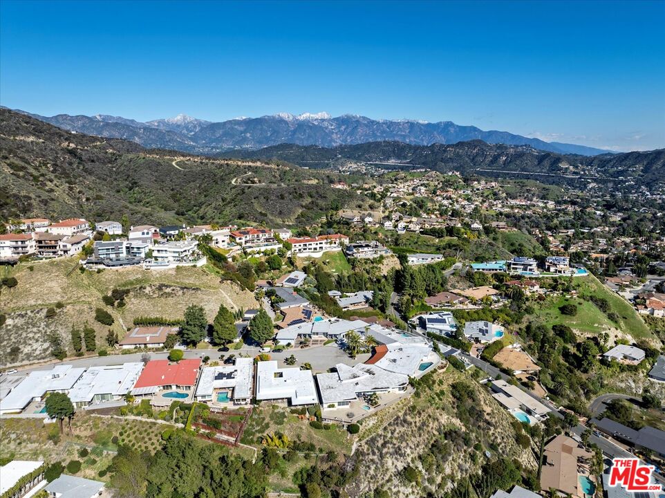 1975 Deermont Road Glendale, CA 91207 - Photo 40 of 42 a view of city and mountain