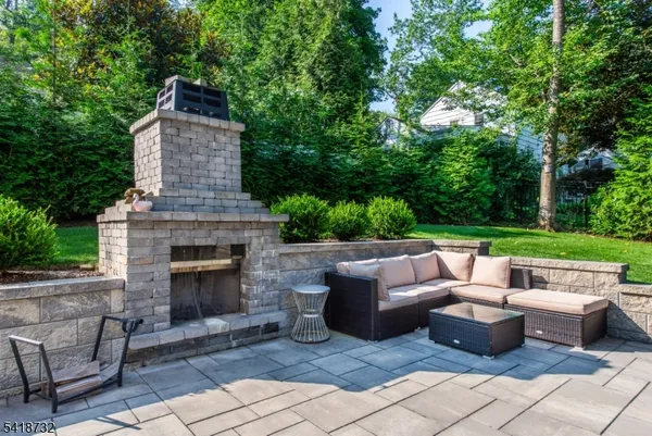 $3,050,000 | 25 Greenwood Avenue, Chatham, NJ 07928