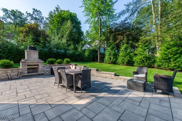 $3,050,000 | 25 Greenwood Avenue, Chatham, NJ 07928