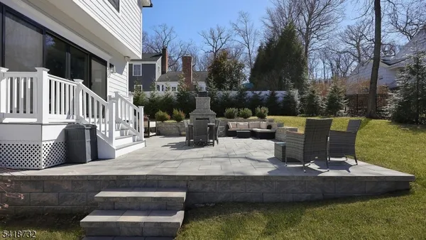 $3,050,000 | 25 Greenwood Avenue, Chatham, NJ 07928