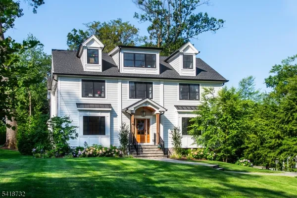 $3,050,000 | 25 Greenwood Avenue, Chatham, NJ 07928