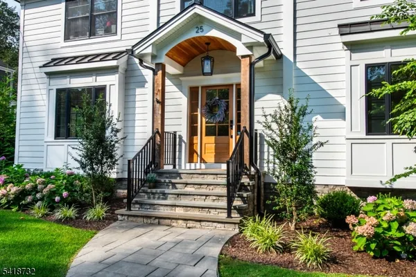 $3,050,000 | 25 Greenwood Avenue, Chatham, NJ 07928