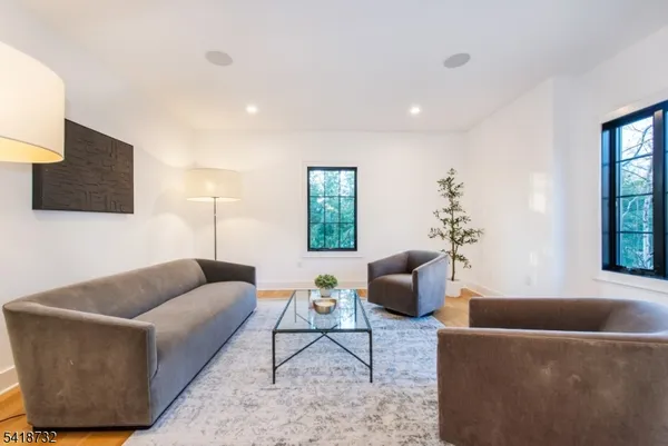 $3,050,000 | 25 Greenwood Avenue, Chatham, NJ 07928